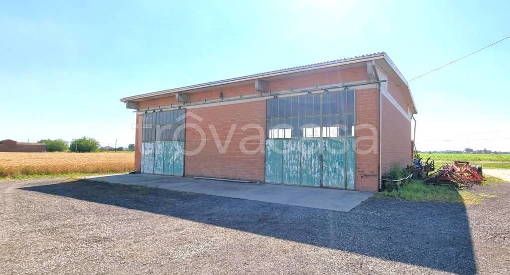 locale commerciale in vendita a Sissa Trecasali