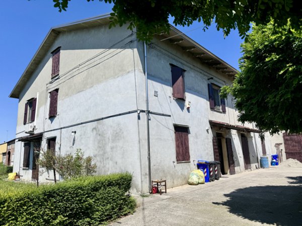 casa semindipendente in vendita a Sissa Trecasali in zona Borgonovo