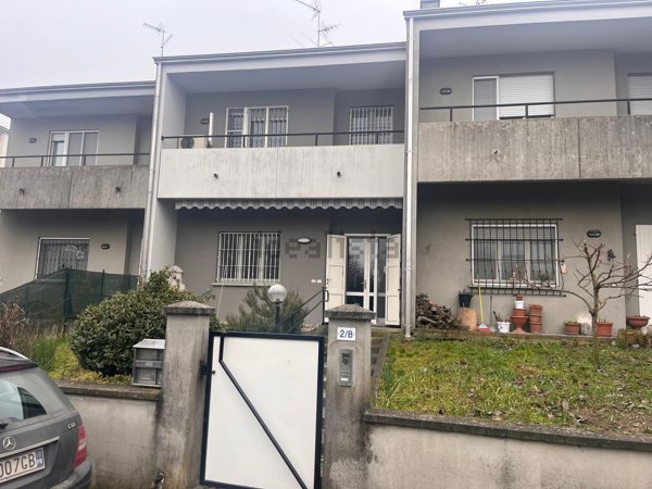 casa indipendente in vendita a Sissa Trecasali
