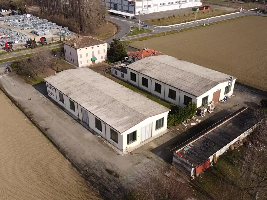 villa in vendita a Sissa Trecasali in zona Ronco Campo Canneto