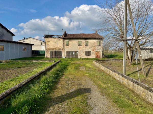 casa indipendente in vendita a Sissa Trecasali in zona Ronco Campo Canneto
