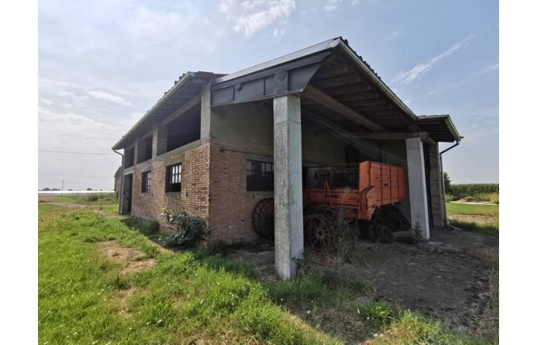 casa indipendente in vendita a Sissa Trecasali