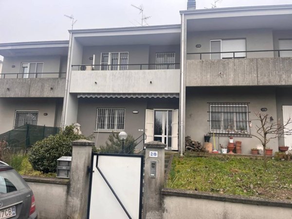 casa indipendente in vendita a Sissa Trecasali in zona Sissa
