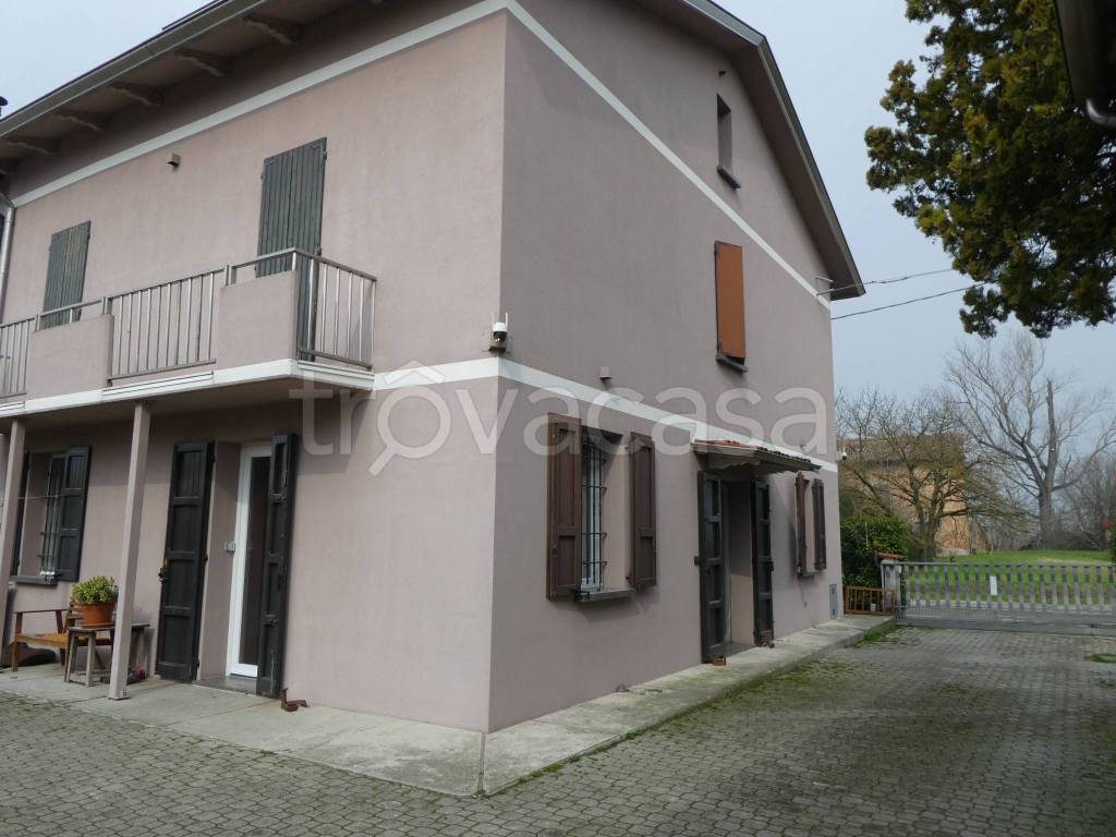 casa indipendente in vendita a Sissa Trecasali