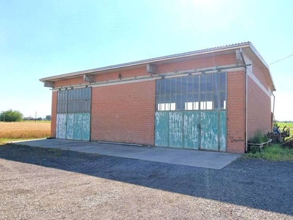 locale commerciale in vendita a Sissa Trecasali in zona San Nazzaro