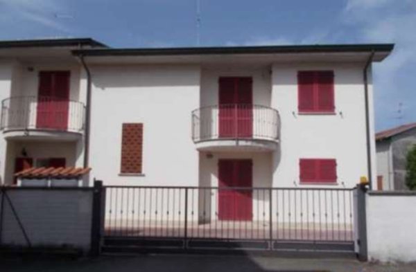 casa indipendente in vendita a Sissa Trecasali in zona Sissa