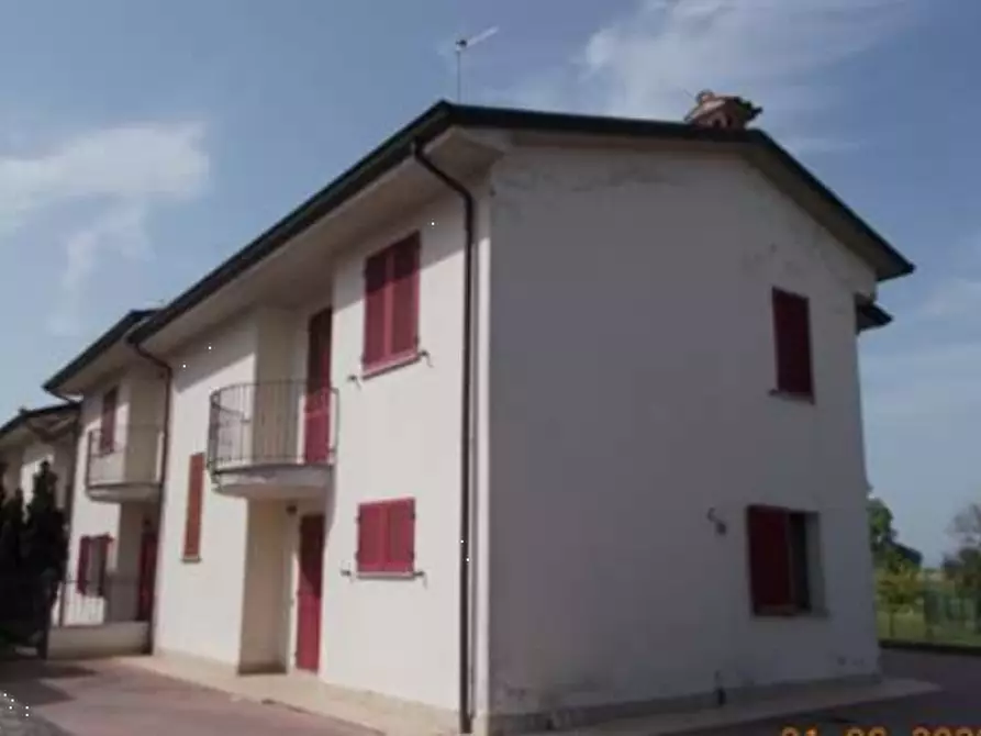 casa indipendente in vendita a Sissa Trecasali in zona Sissa