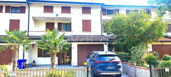 casa indipendente in vendita a Sissa Trecasali in zona Viarolo
