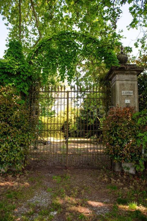 casa indipendente in vendita a Sissa Trecasali in zona Favaletto