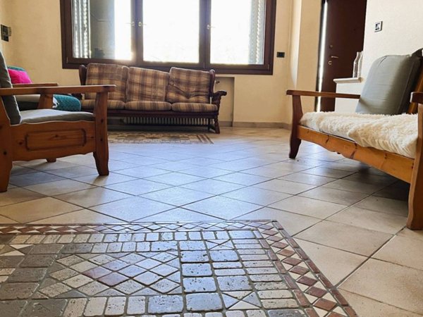 appartamento in vendita a Sissa Trecasali in zona Sissa