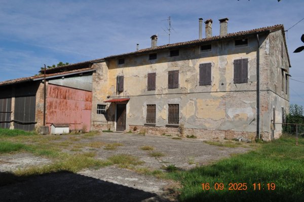 casa indipendente in vendita a Sissa Trecasali in zona San Quirico