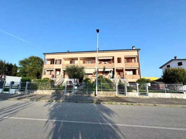 casa indipendente in vendita a Sissa Trecasali in zona Trecasali
