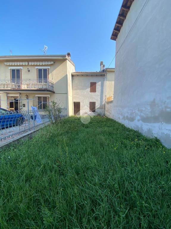 casa indipendente in vendita a Sissa Trecasali in zona Coltaro