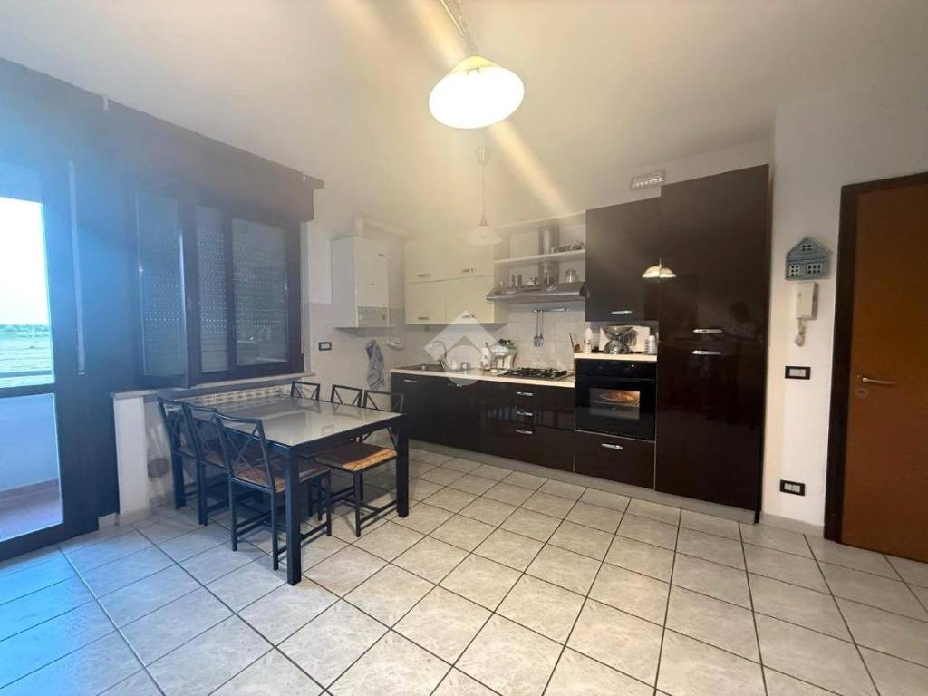 appartamento in vendita a Sissa Trecasali in zona Coltaro