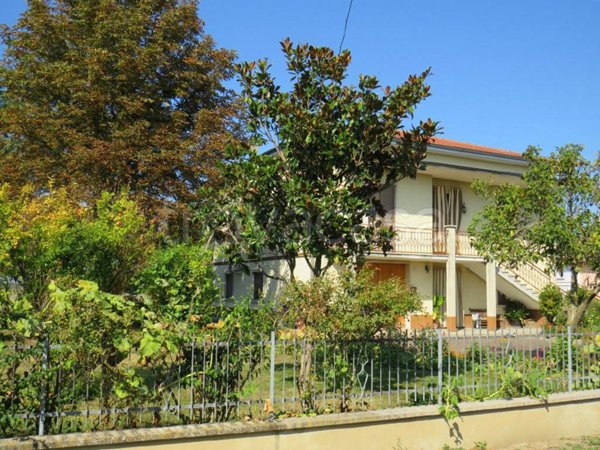 casa indipendente in vendita a Sissa Trecasali in zona San Nazzaro