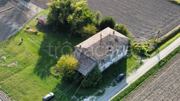 casa indipendente in vendita a Sissa Trecasali