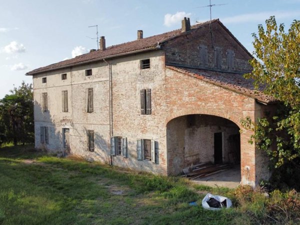 casa indipendente in vendita a Sissa Trecasali