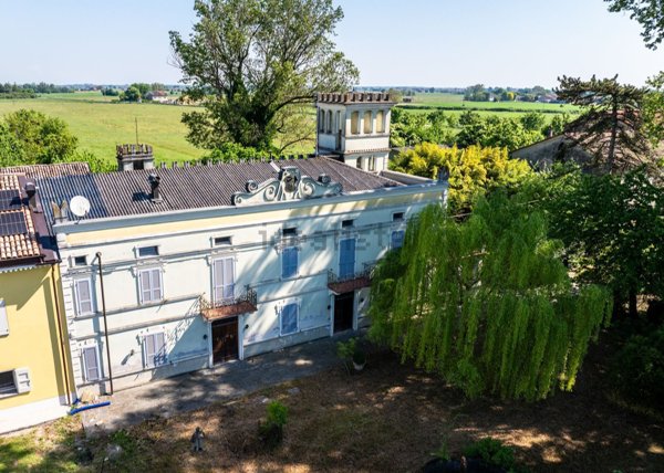 casa indipendente in vendita a Sissa Trecasali in zona Favaletto