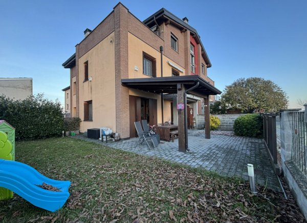 appartamento in vendita a Sissa Trecasali in zona Ronco Campo Canneto