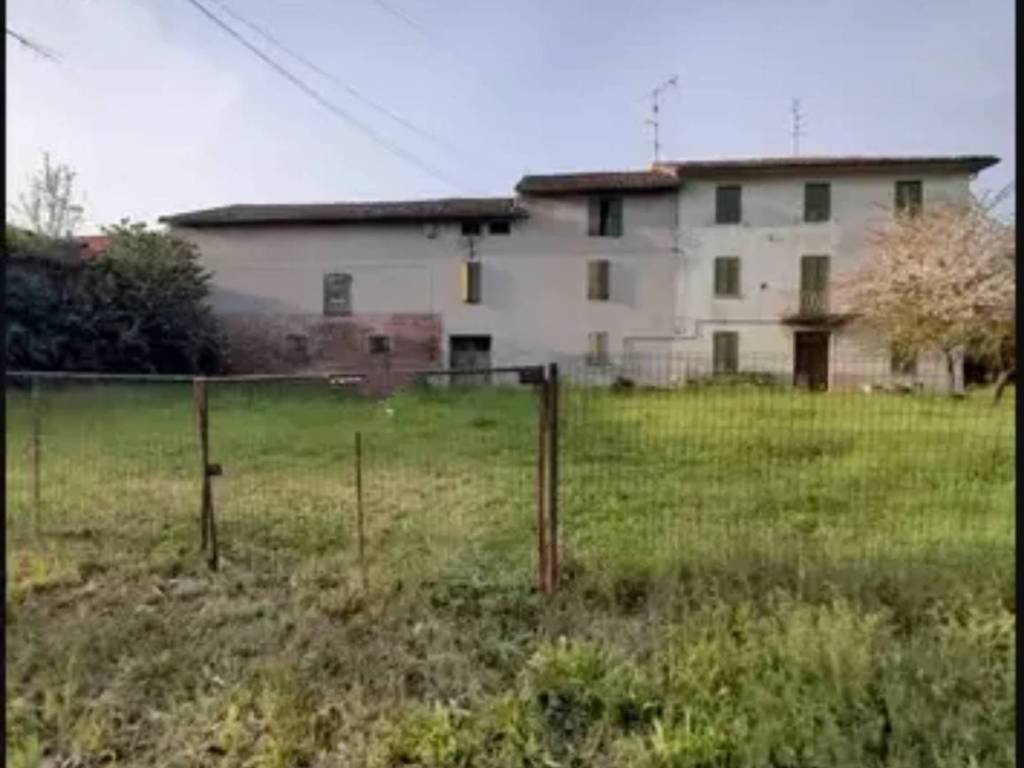 casa indipendente in vendita a Sissa Trecasali in zona Trecasali
