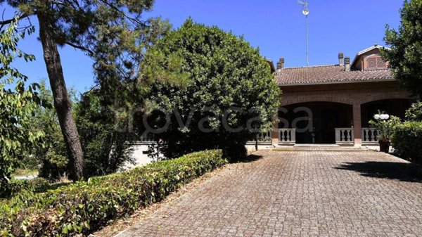 casa indipendente in vendita a Sissa Trecasali in zona Sissa