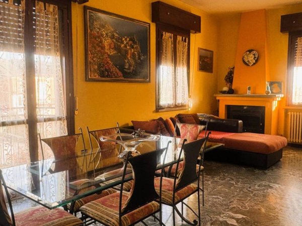 casa indipendente in vendita a Sissa Trecasali in zona Torricella