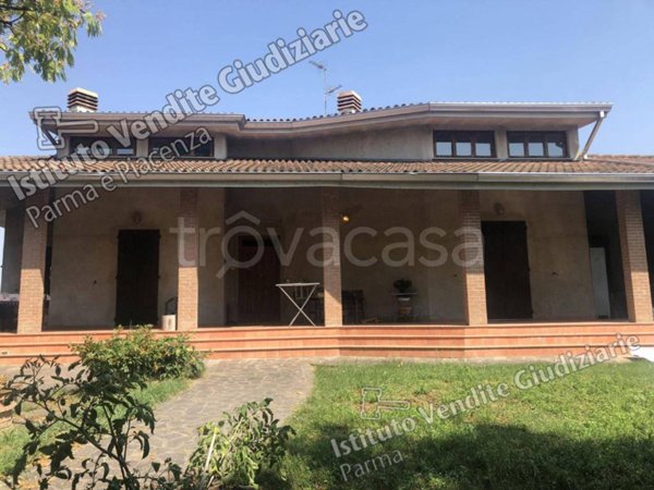 casa indipendente in vendita a Sissa Trecasali in zona Trecasali