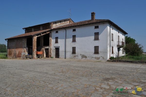 casa indipendente in vendita a Sissa Trecasali in zona Borgonovo