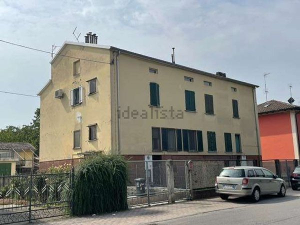 casa indipendente in vendita a Polesine Zibello in zona Zibello