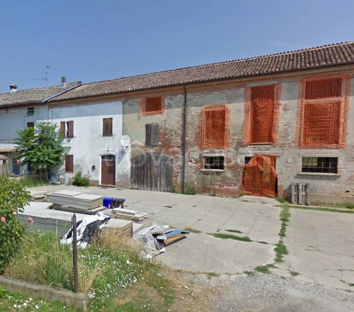 casa indipendente in vendita a Polesine Zibello