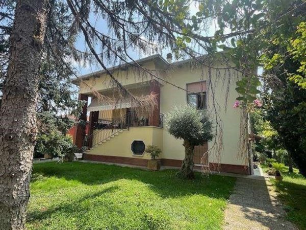 casa indipendente in vendita a Polesine Zibello in zona Zibello