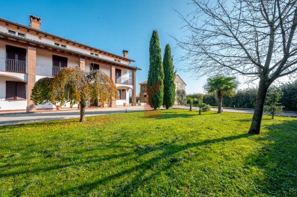casa indipendente in vendita a Polesine Zibello in zona Zibello