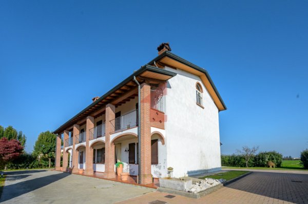 casa indipendente in vendita a Polesine Zibello in zona Zibello