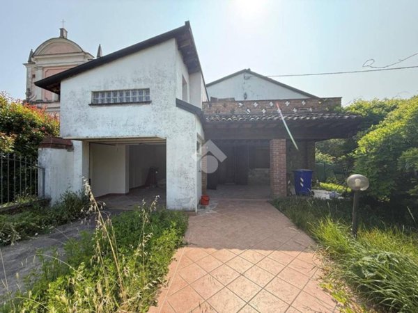 casa indipendente in vendita a Polesine Zibello in zona Zibello