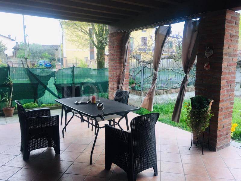 casa indipendente in vendita a Polesine Zibello in zona Zibello