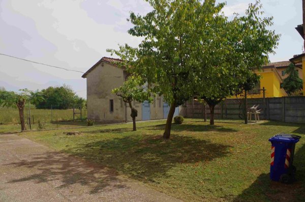casale in vendita a Polesine Zibello