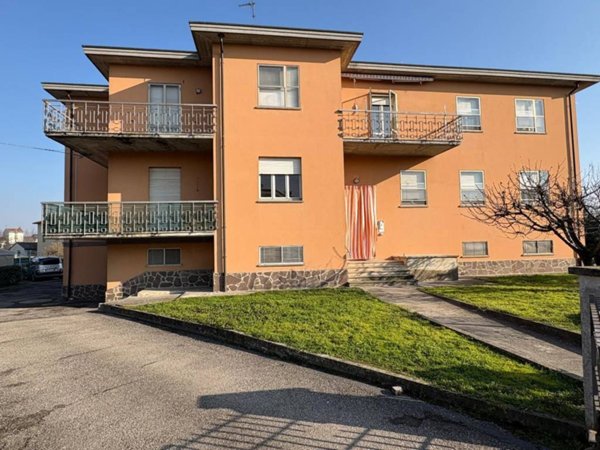 appartamento in vendita a Polesine Zibello in zona Pieveottoville