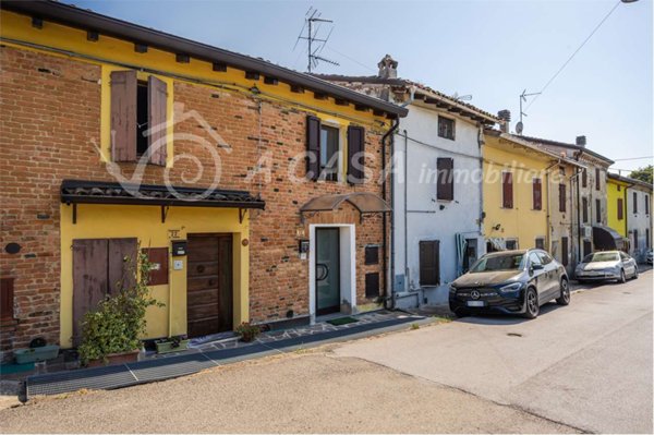 casa indipendente in vendita a Polesine Zibello in zona Pieveottoville