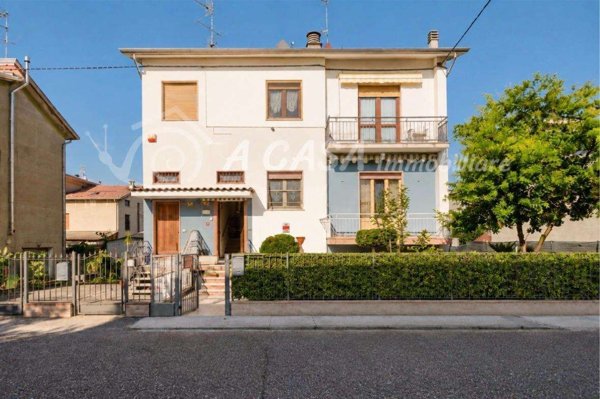 casa indipendente in vendita a Polesine Zibello in zona Zibello