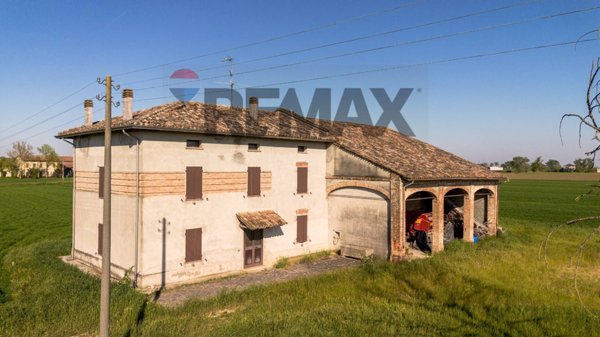 casa indipendente in vendita a Polesine Zibello in zona Zibello