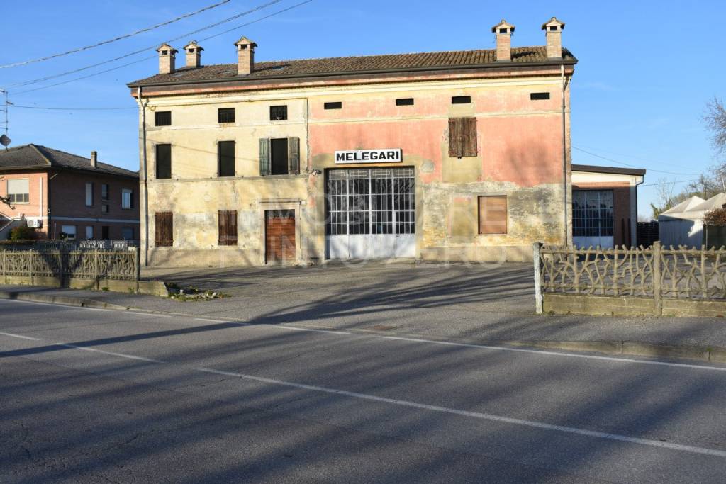 casa indipendente in vendita a Sorbolo Mezzani in zona Mezzano Superiore