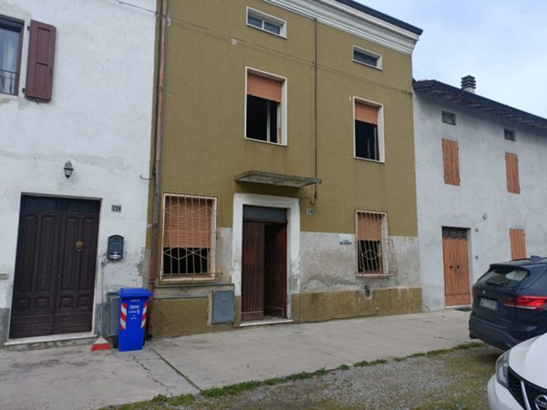 casa semindipendente in vendita a Sorbolo Mezzani in zona Mezzano Inferiore