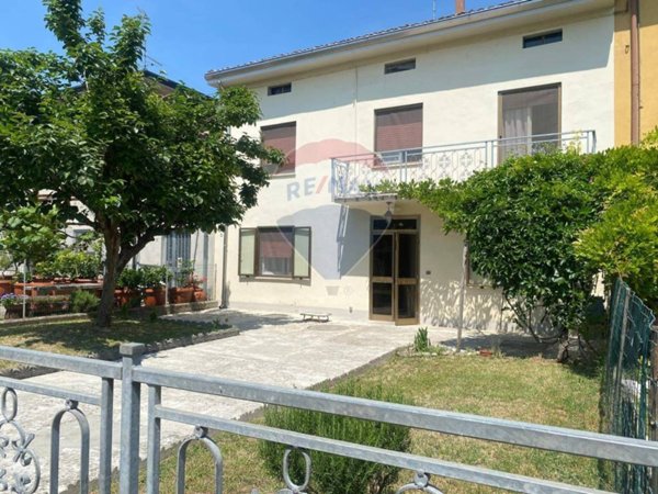 casa indipendente in vendita a Sorbolo Mezzani in zona Sorbolo