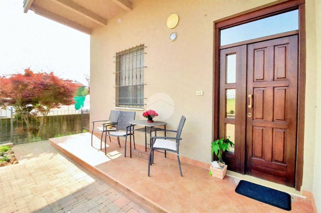 casa indipendente in vendita a Sorbolo Mezzani in zona Coenzo