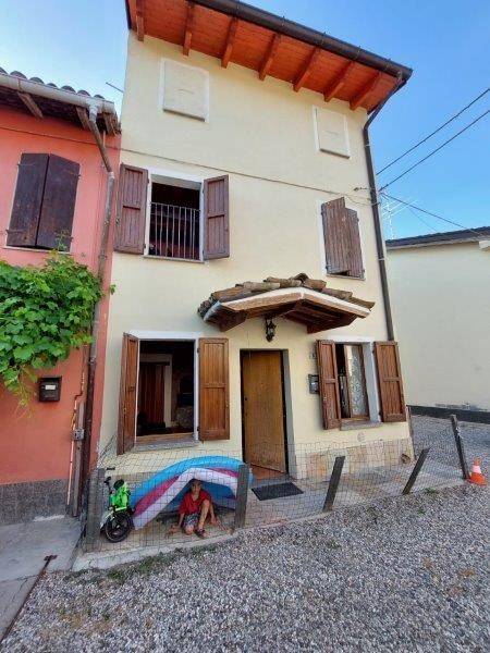 casa indipendente in vendita a Sorbolo Mezzani in zona Mezzano Superiore