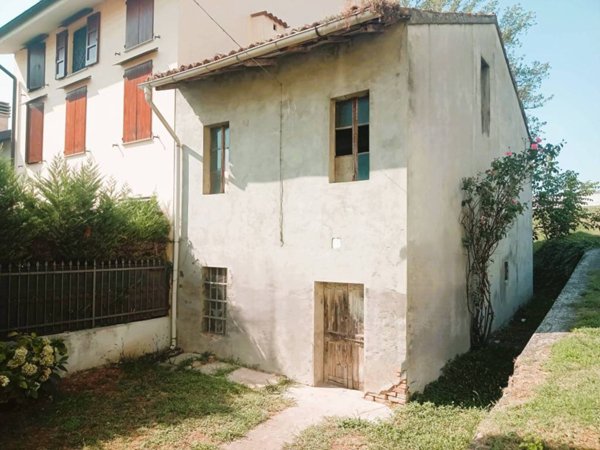 casa indipendente in vendita a Sorbolo Mezzani in zona Mezzano Superiore