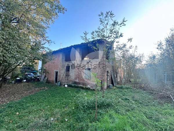 casale in vendita a Sorbolo Mezzani in zona Sorbolo