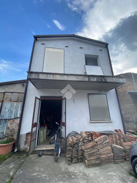 casa indipendente in vendita a Sorbolo Mezzani in zona Mezzano Superiore