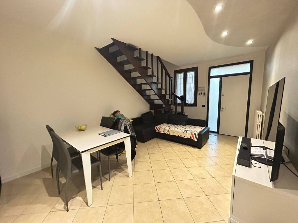 casa indipendente in vendita a Sorbolo Mezzani in zona Mezzano Superiore