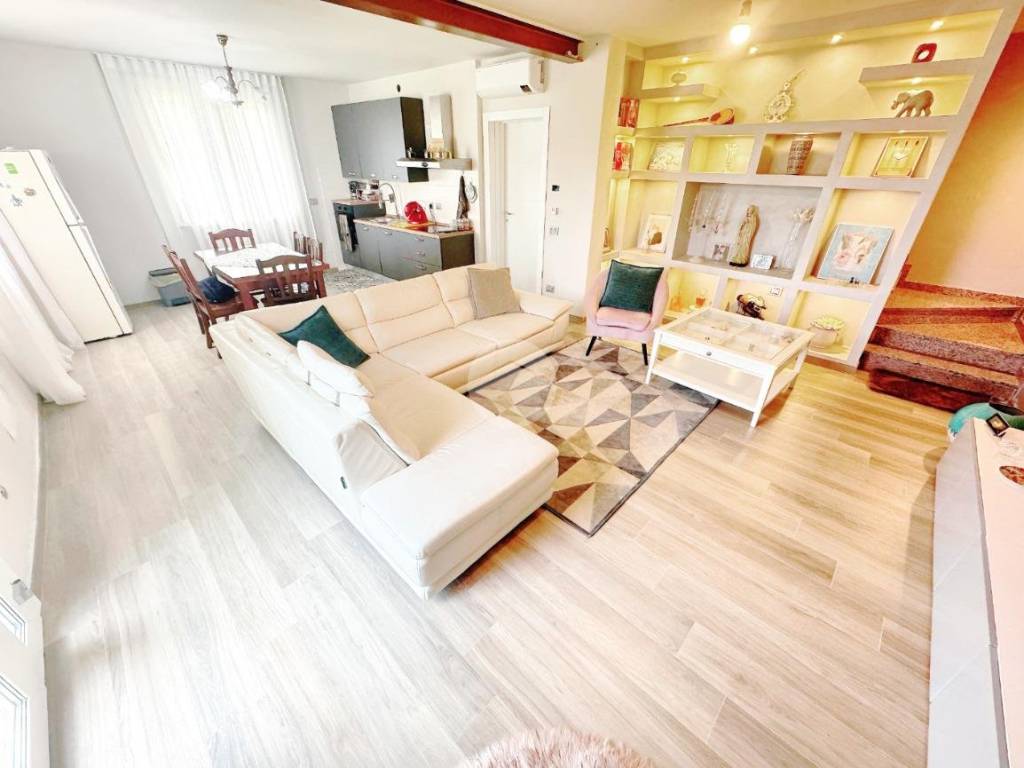 casa indipendente in vendita a Sorbolo Mezzani in zona Mezzano Inferiore